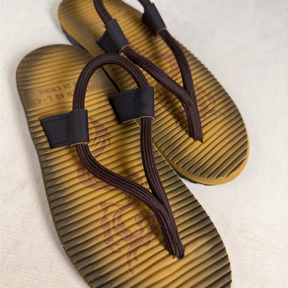 Stylish Brown Men's Flip-Flops